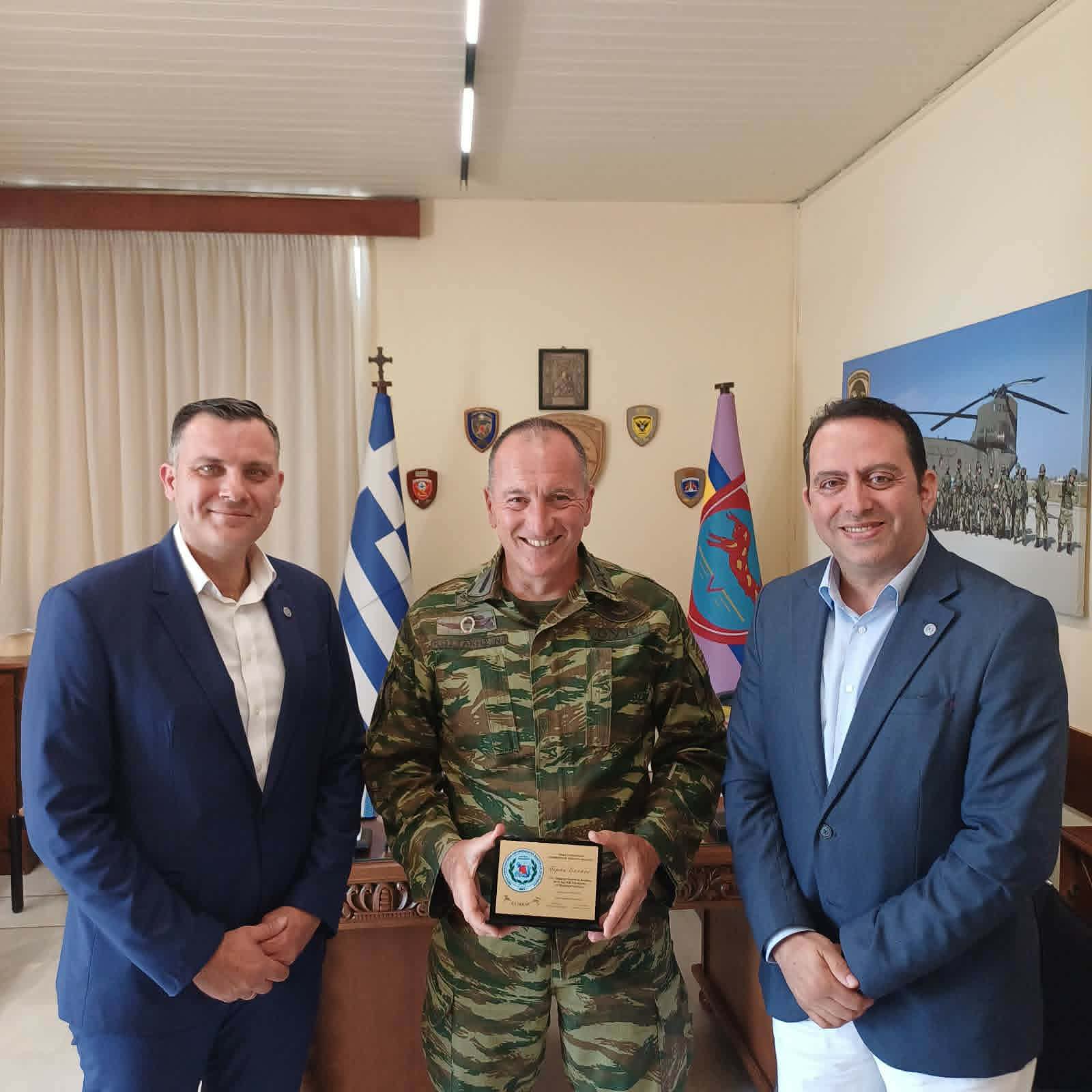 ΕΠΙΣΗΜΗ ΣΥΝΑΝΤΗΣΗ ΜΕ Δκτη 5ης Α/Μ Ταξιαρχίας «Μεραρχία Κρητών»